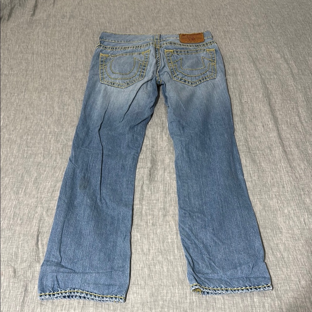 True Religion Blue Relaxed Jeans with Vintage Appeal - Picture 2 of 2